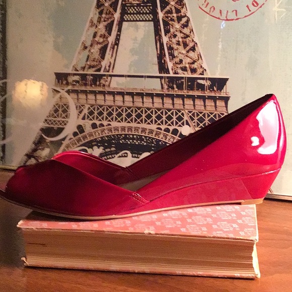 Jessica Simpson Red Patent Leather Peep-toe Shoes - Picture 3 of 7